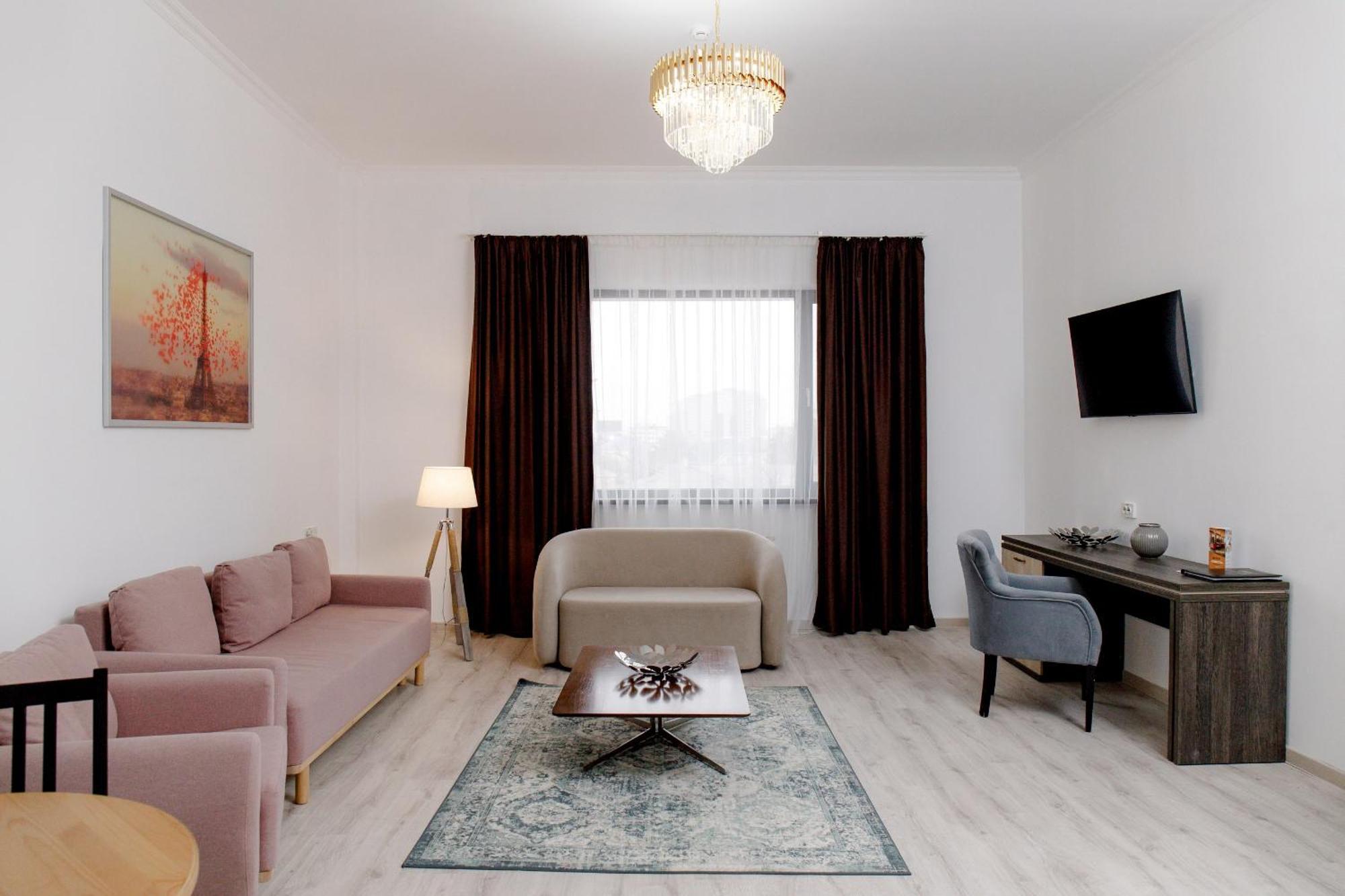 Infinity Plaza Block 1 Hotel Atiraw Buitenkant foto